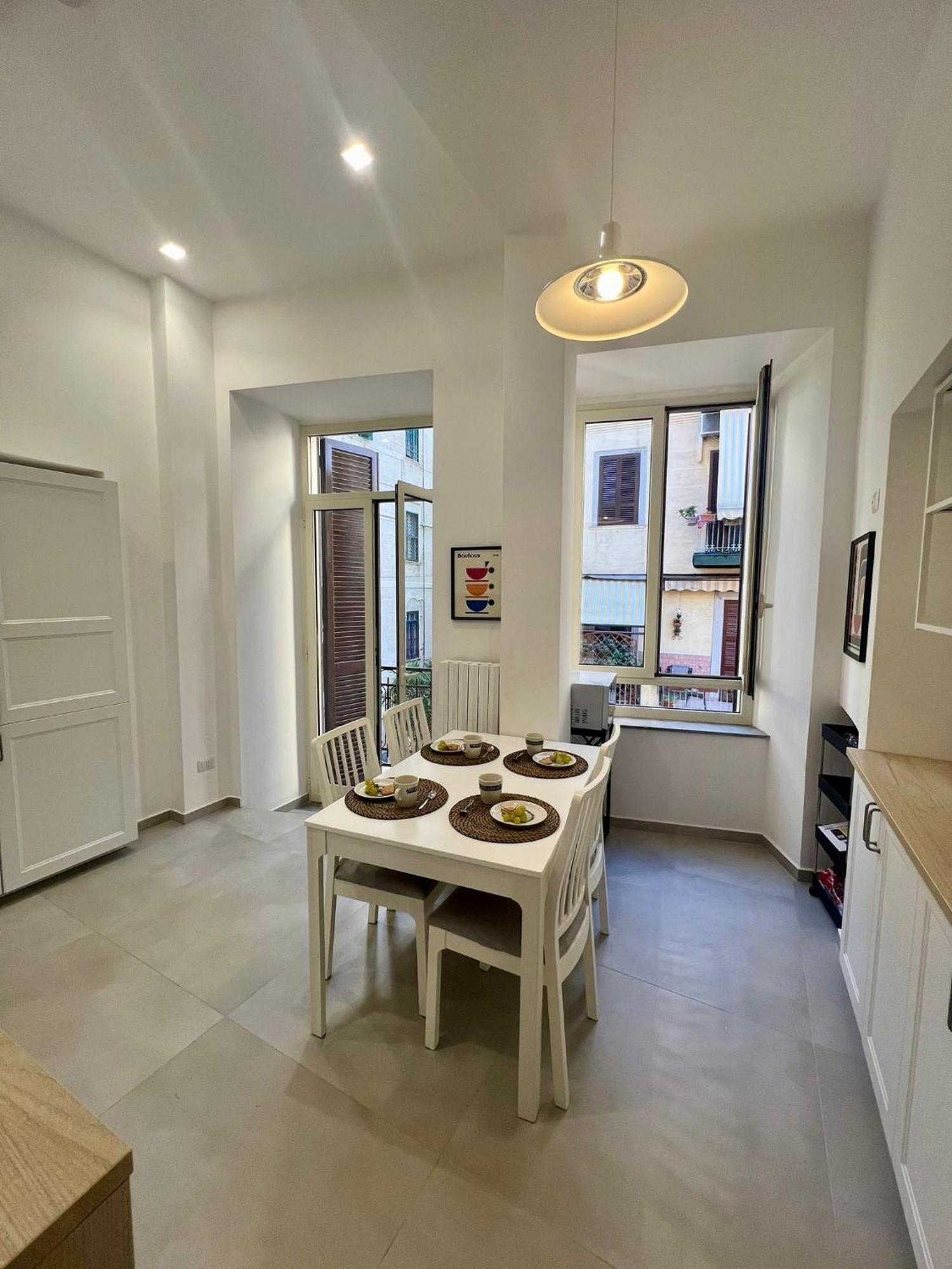 Vomero Hideaway - Family Friendly Appartamento